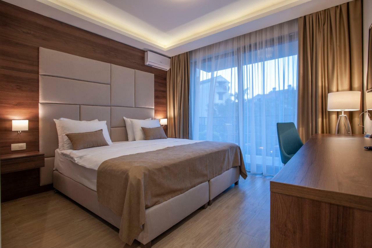 Hotel Twelve By Aycon Budva Exterior photo